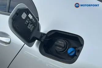 Mercedes-Benz CLA Amg Line Automatic Diesel Coupe - Stock Number (1666359) - 41st supplementary image