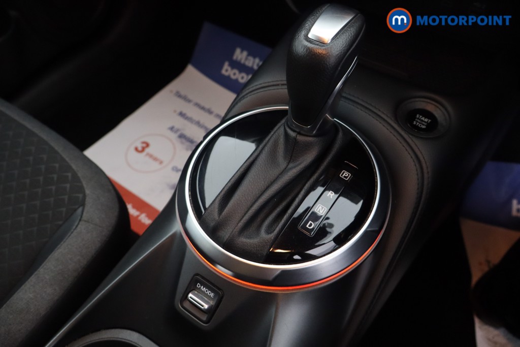 Nissan Juke N-Connecta Automatic Petrol SUV - Stock Number (1667446) - 13th supplementary image