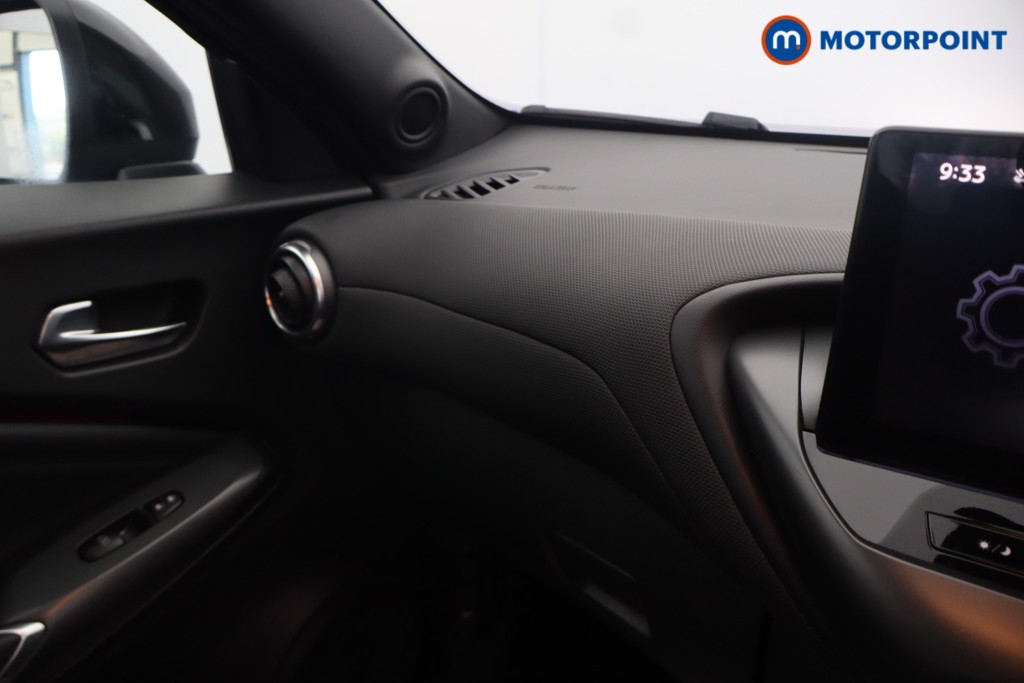 Nissan Juke N-Connecta Automatic Petrol SUV - Stock Number (1667446) - 15th supplementary image