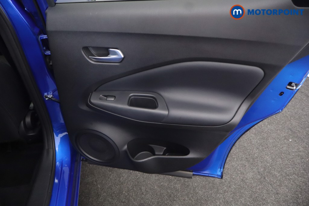 Nissan Juke N-Connecta Automatic Petrol SUV - Stock Number (1667446) - 28th supplementary image