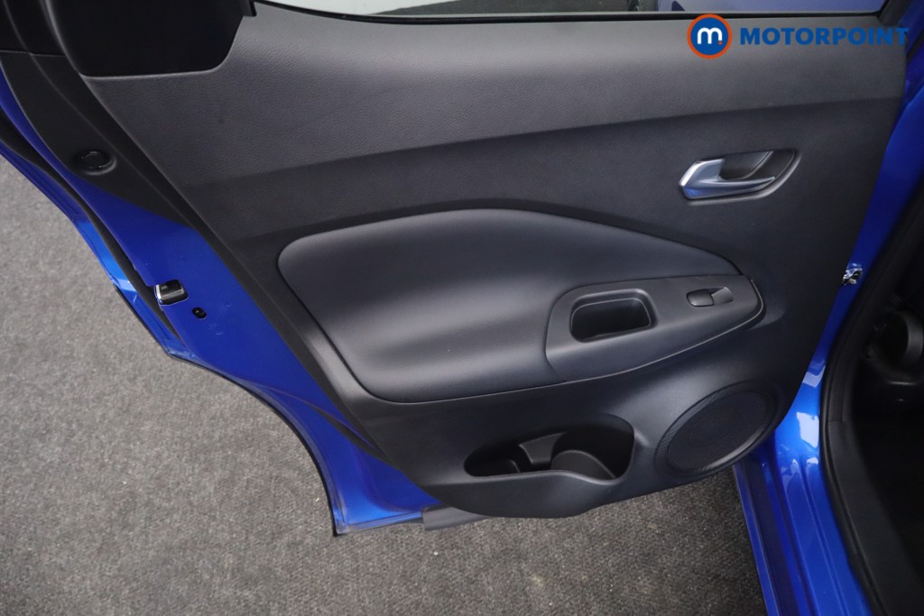 Nissan Juke N-Connecta Automatic Petrol SUV - Stock Number (1667446) - 29th supplementary image