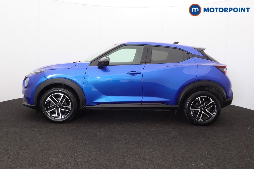 Nissan Juke N-Connecta Automatic Petrol SUV - Stock Number (1667446) - Passenger side