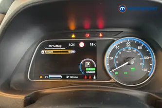 Nissan Leaf N-Connecta Automatic Electric Hatchback - Stock Number (1668060) - 7th supplementary image