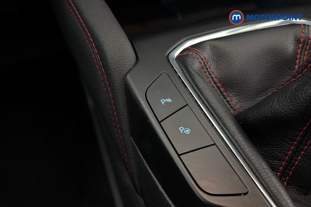 Ford Kuga St-Line Edition Manual Diesel SUV - Stock Number (1668279) - 13th supplementary image