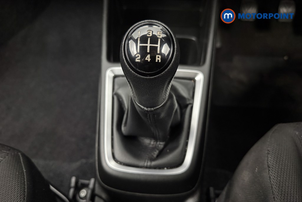 Suzuki Swift SZ5 Manual Petrol Hatchback - Stock Number (1668418) - 5th supplementary image