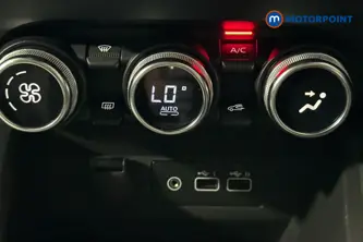 Renault Clio Evolution Manual Petrol Hatchback - Stock Number (1669808) - 996th supplementary image