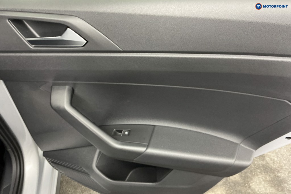 Volkswagen Polo R-Line Manual Petrol Hatchback - Stock Number (1670171) - 27th supplementary image