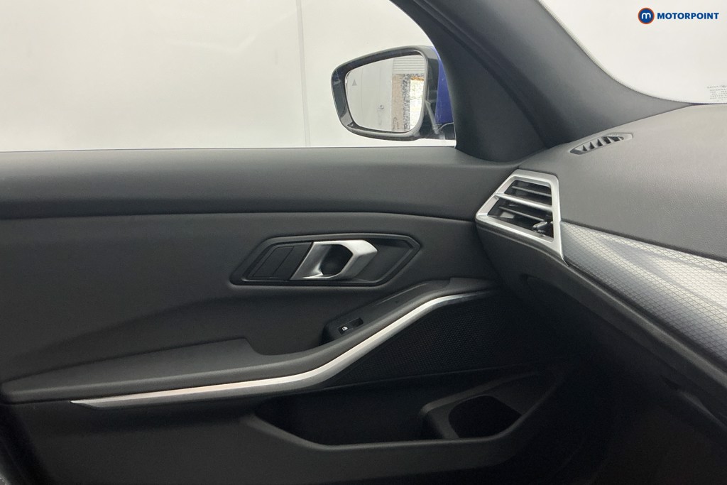 BMW 3 Series M Sport Automatic Petrol Estate - Stock Number (1671990) - 18th supplementary image