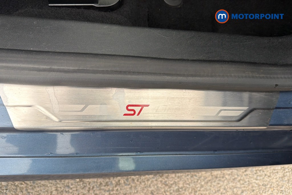 Ford Fiesta St-Line Manual Petrol Hatchback - Stock Number (1672229) - 5th supplementary image