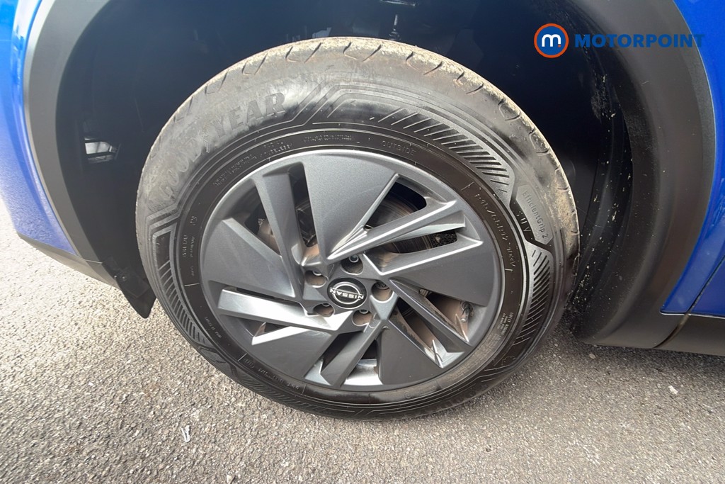 Nissan Qashqai Acenta Premium Manual Petrol SUV - Stock Number (1672287) - 38th supplementary image