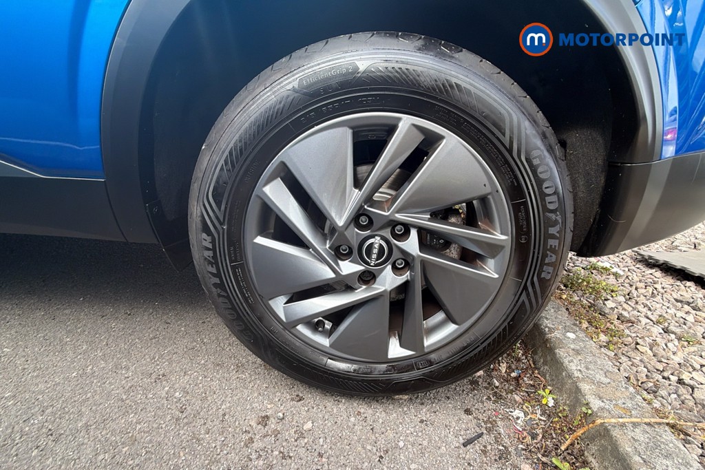 Nissan Qashqai Acenta Premium Manual Petrol SUV - Stock Number (1672287) - 42nd supplementary image