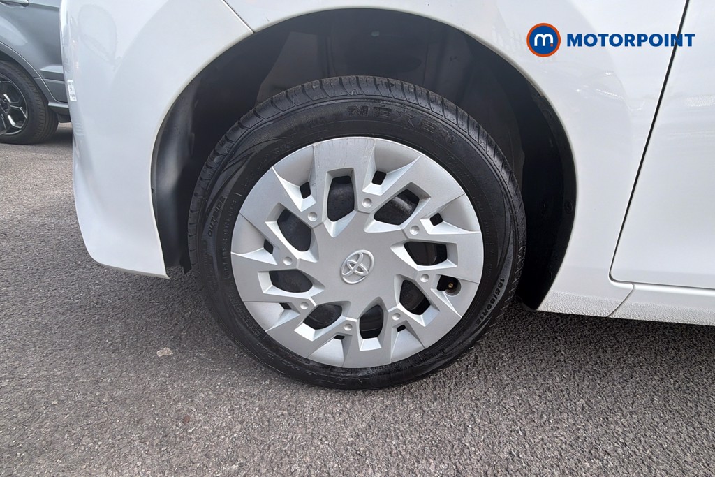 Toyota Aygo X-Play Manual Petrol Hatchback - Stock Number (1672348) - 38th supplementary image