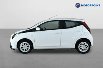 Toyota Aygo X-Play Manual Petrol Hatchback - Stock Number (1672348) - Passenger side