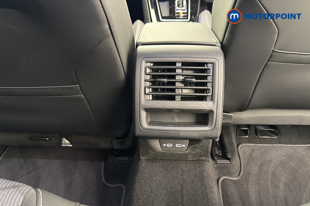 Volkswagen Golf R-Line Automatic Petrol Hatchback - Stock Number (1673473) - 28th supplementary image