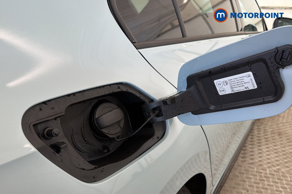 Volkswagen Golf R-Line Automatic Petrol Hatchback - Stock Number (1673473) - 41st supplementary image