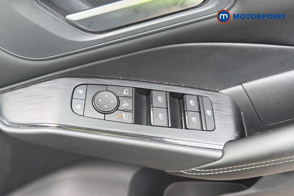 Nissan Qashqai Acenta Premium Automatic Petrol SUV - Stock Number (1673566) - 2nd supplementary image