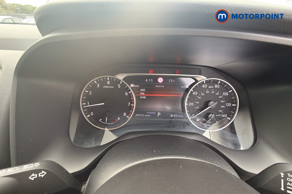 Nissan Qashqai Acenta Premium Automatic Petrol SUV - Stock Number (1673566) - 5th supplementary image