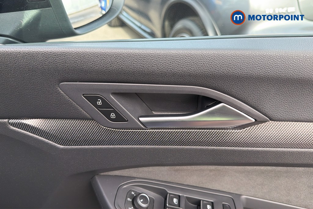 Volkswagen Golf Black Edition Manual Petrol Hatchback - Stock Number (1673580) - 3rd supplementary image