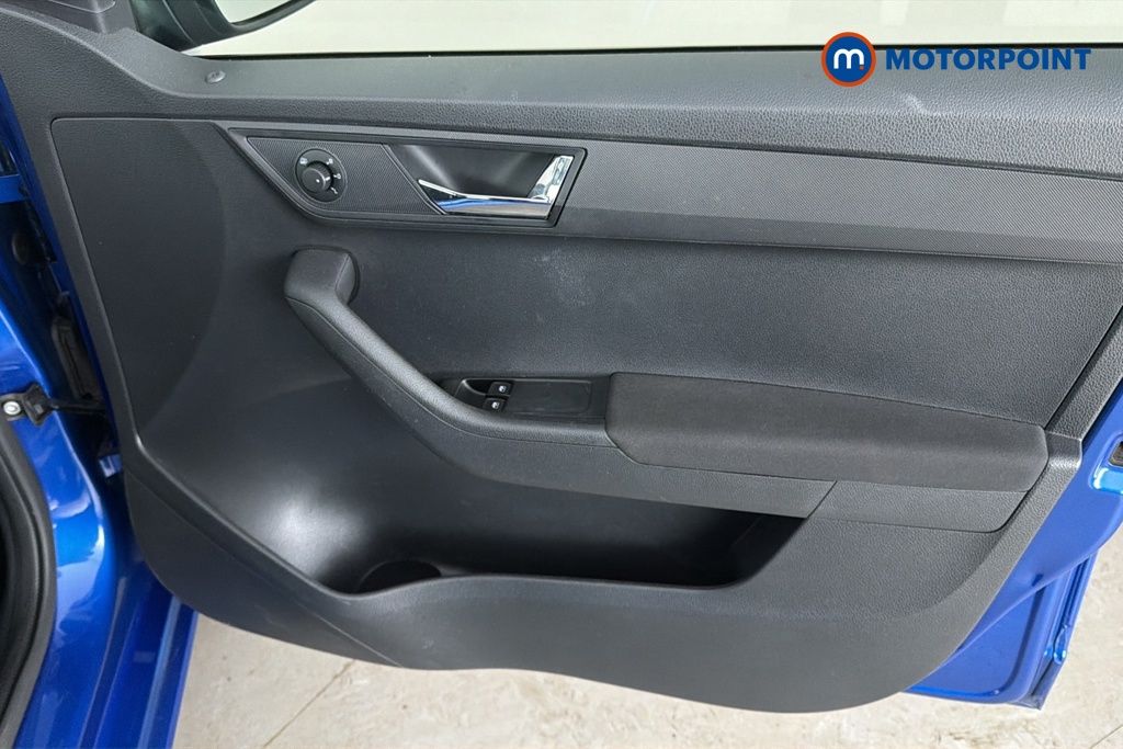 Skoda Fabia Colour Edition Manual Petrol Hatchback - Stock Number (1673636) - 18th supplementary image
