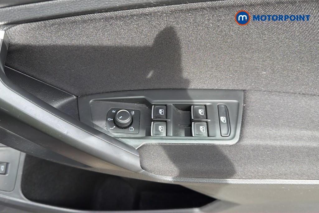 Volkswagen Tiguan Allspace Life Automatic Petrol SUV - Stock Number (1673787) - 5th supplementary image