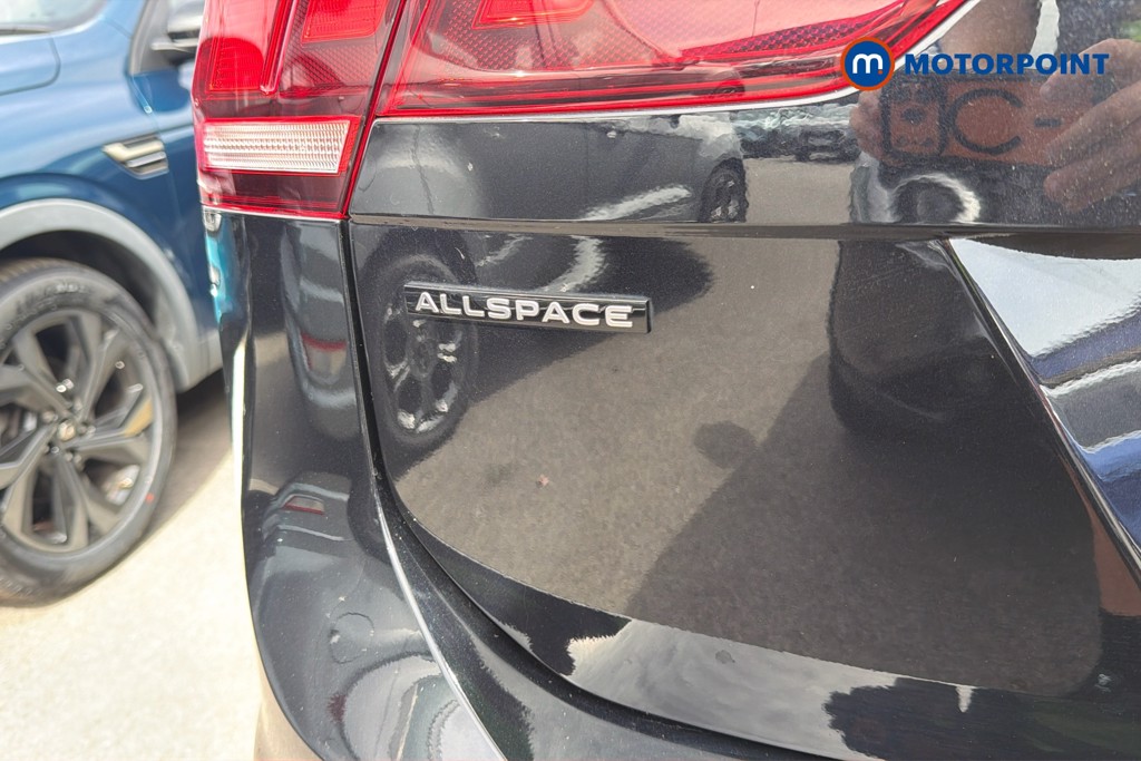 Volkswagen Tiguan Allspace Life Automatic Petrol SUV - Stock Number (1673787) - 26th supplementary image