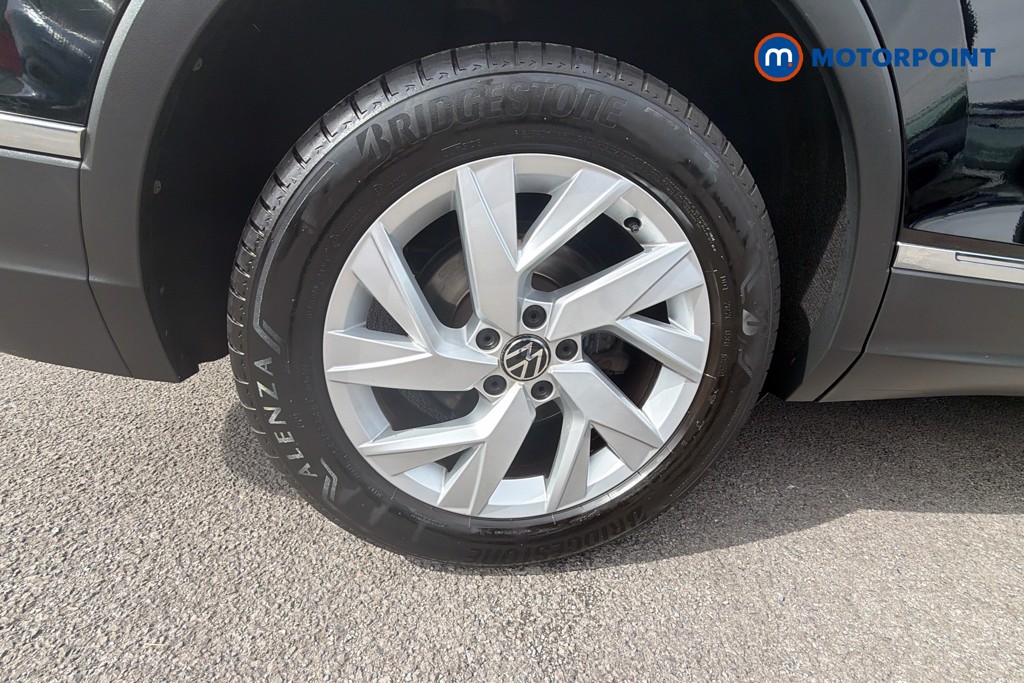 Volkswagen Tiguan Allspace Life Automatic Petrol SUV - Stock Number (1673787) - 1st supplementary image