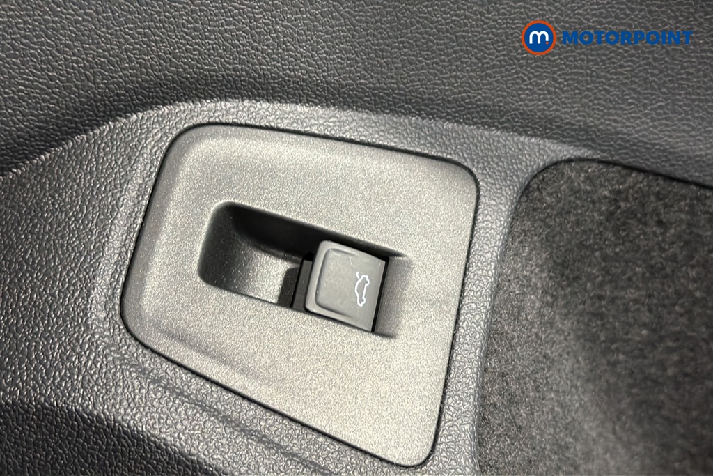 Volkswagen Tiguan R-Line Automatic Petrol SUV - Stock Number (1674339) - 995th supplementary image