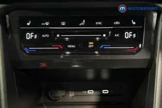 Volkswagen Tiguan R-Line Automatic Petrol SUV - Stock Number (1674339) - 997th supplementary image