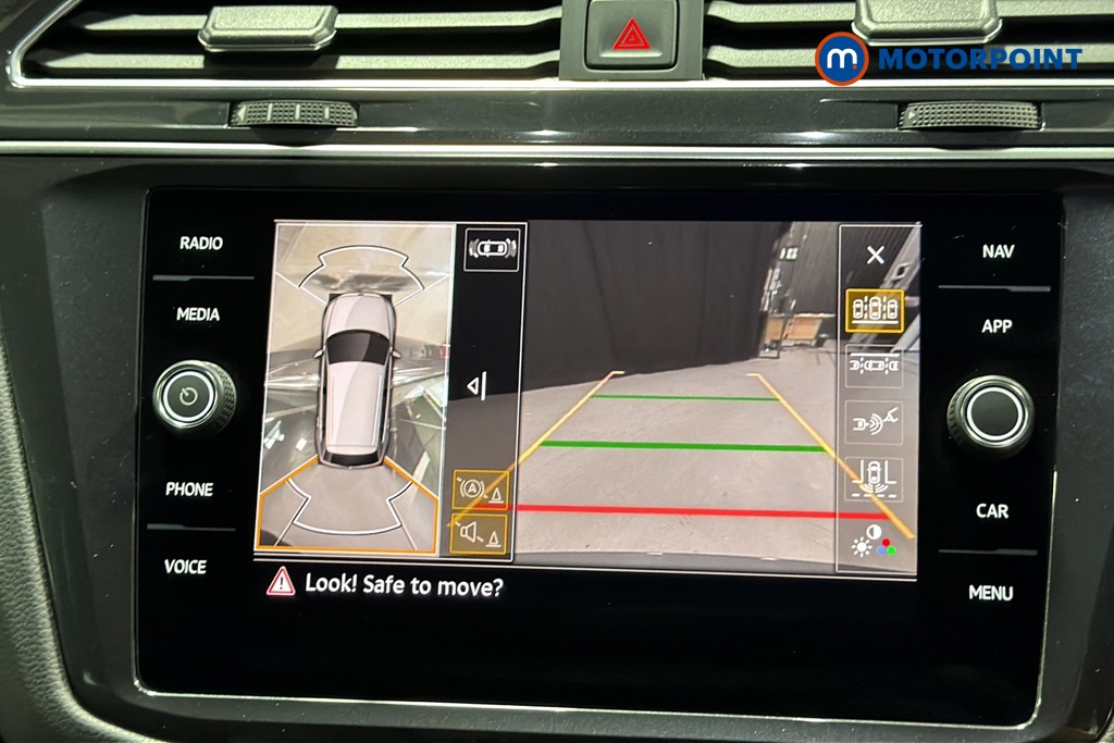 Volkswagen Tiguan R-Line Automatic Petrol SUV - Stock Number (1674339) - 998th supplementary image