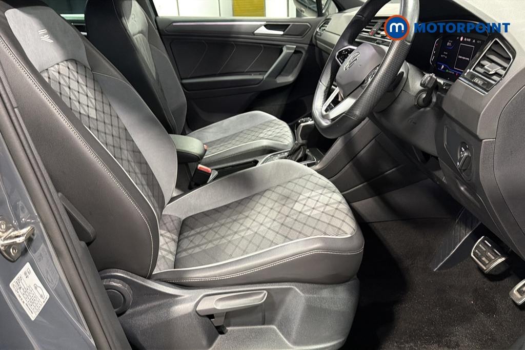 Volkswagen Tiguan R-Line Automatic Petrol SUV - Stock Number (1674339) - 22nd supplementary image