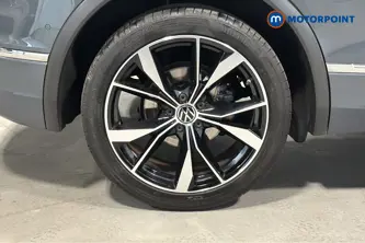 Volkswagen Tiguan R-Line Automatic Petrol SUV - Stock Number (1674339) - 46th supplementary image
