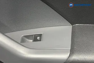 Volkswagen T-Cross SEL Manual Petrol SUV - Stock Number (1674344) - 993rd supplementary image