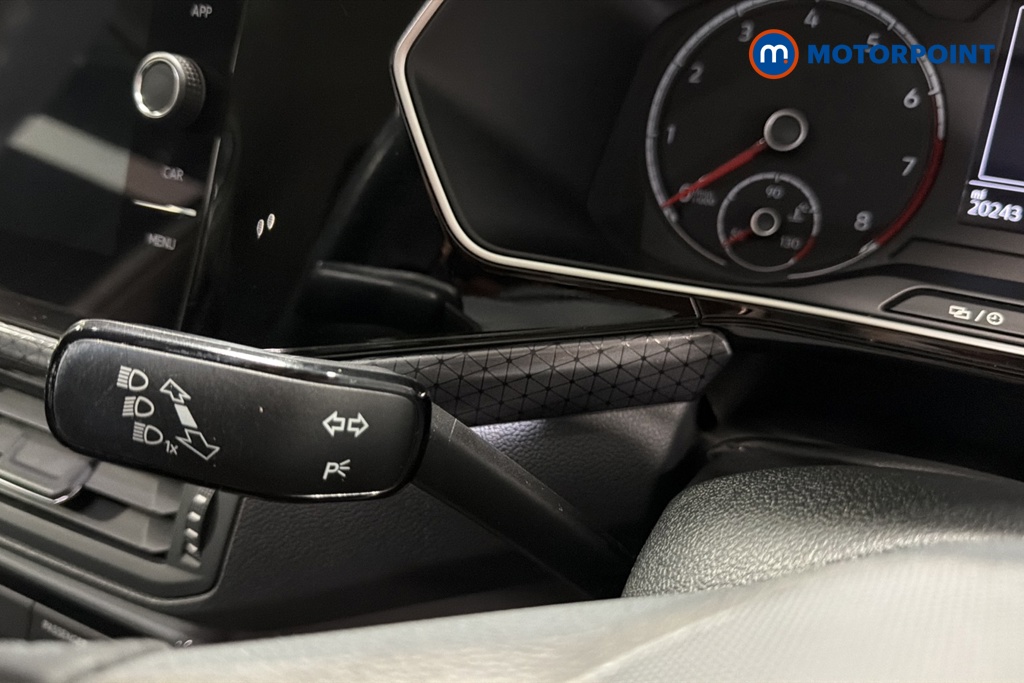 Volkswagen T-Cross SEL Manual Petrol SUV - Stock Number (1674344) - 5th supplementary image