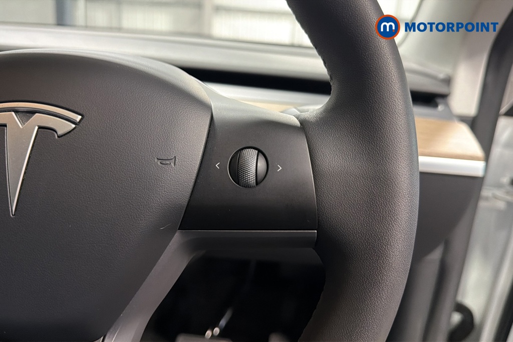 Tesla Model Y Long Range Automatic Electric SUV - Stock Number (1674354) - 3rd supplementary image