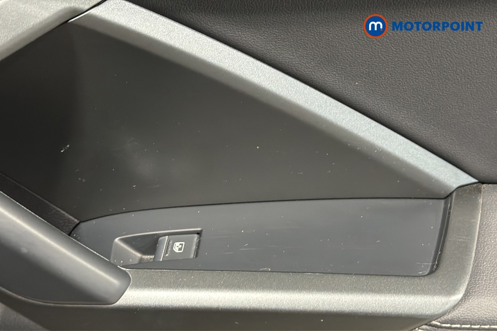 Audi Q3 Black Edition Automatic Petrol SUV - Stock Number (1675017) - 994th supplementary image