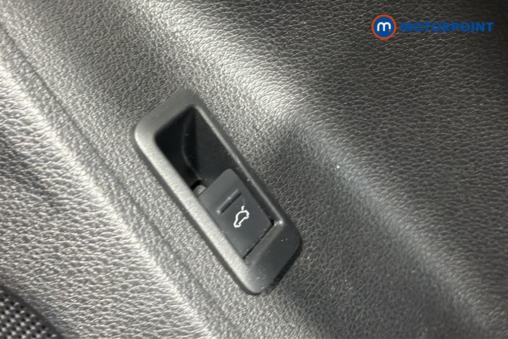 Audi Q3 Black Edition Automatic Petrol SUV - Stock Number (1675017) - 995th supplementary image