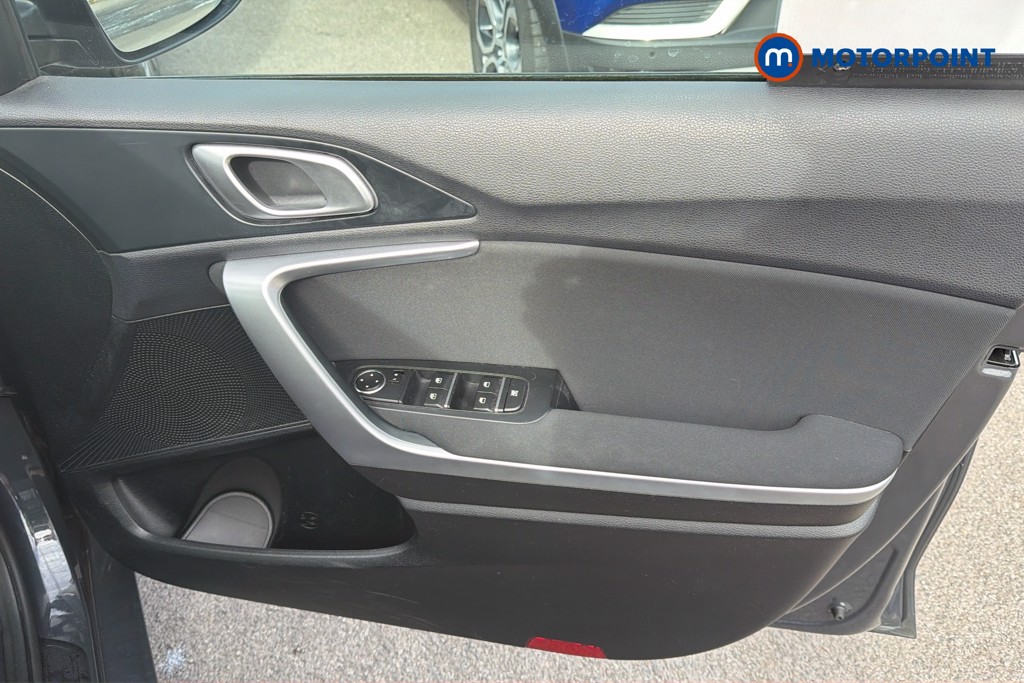 KIA Ceed 2 Nav Manual Diesel Hatchback - Stock Number (1675104) - 2nd supplementary image