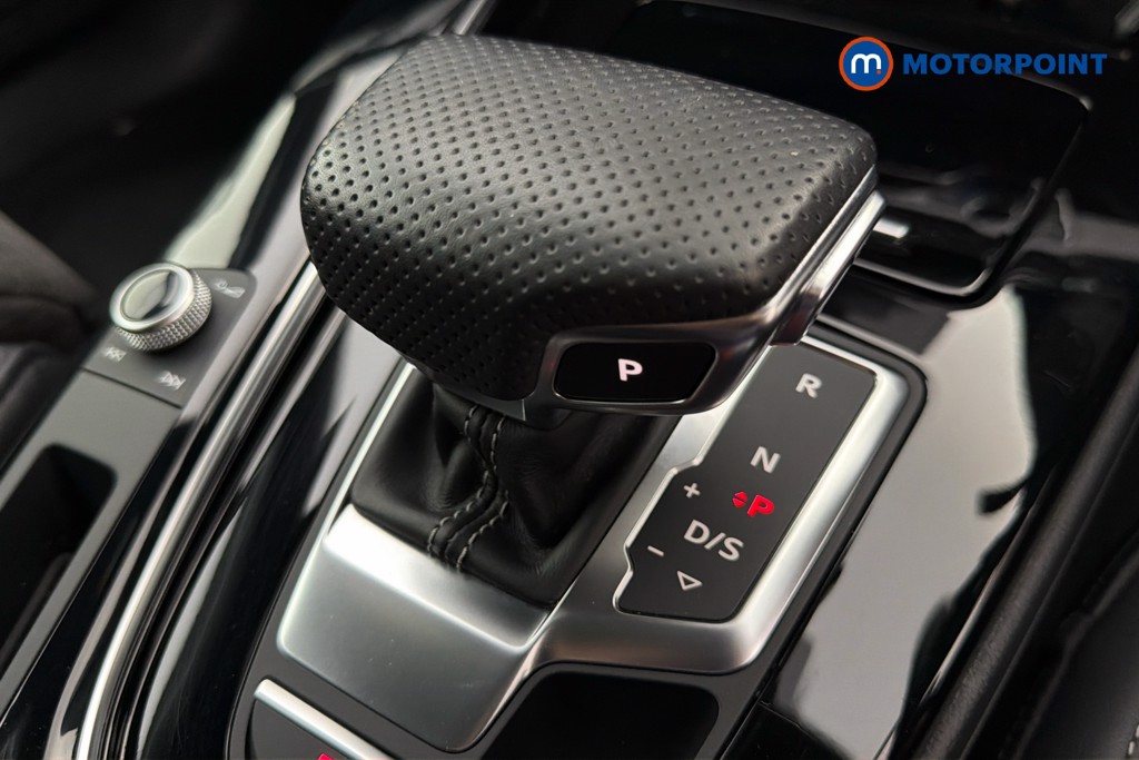 Audi A4 Black Edition Automatic Diesel Estate - Stock Number (1675787) - 15th supplementary image