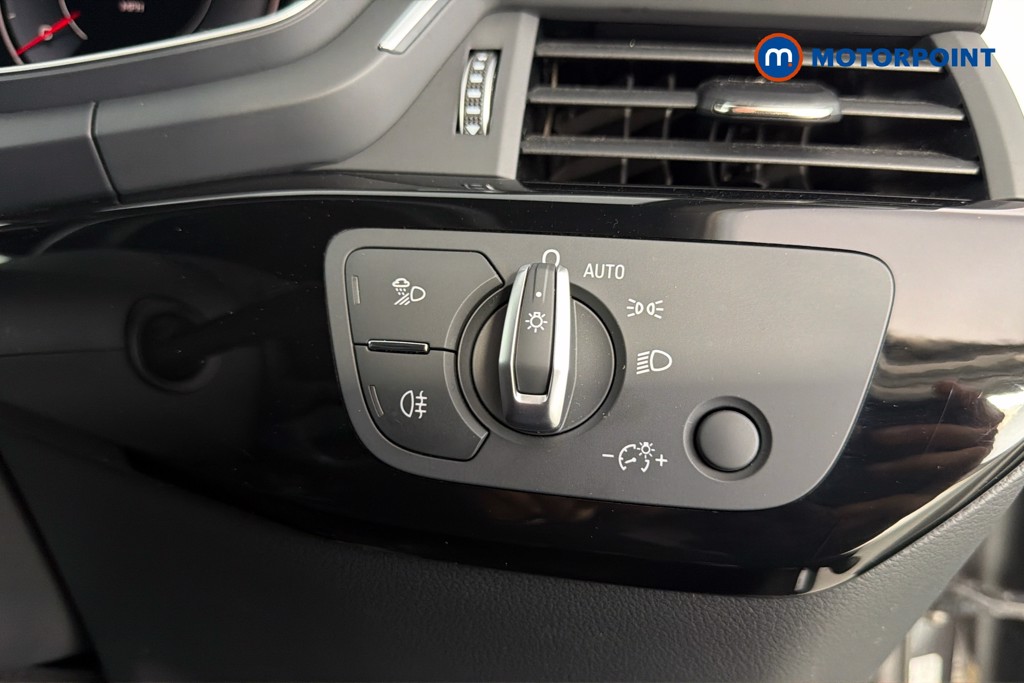 Audi A4 Black Edition Automatic Diesel Estate - Stock Number (1675787) - 17th supplementary image