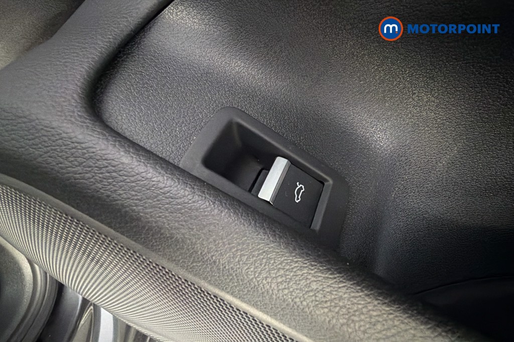 Audi A4 Black Edition Automatic Diesel Estate - Stock Number (1675787) - 25th supplementary image