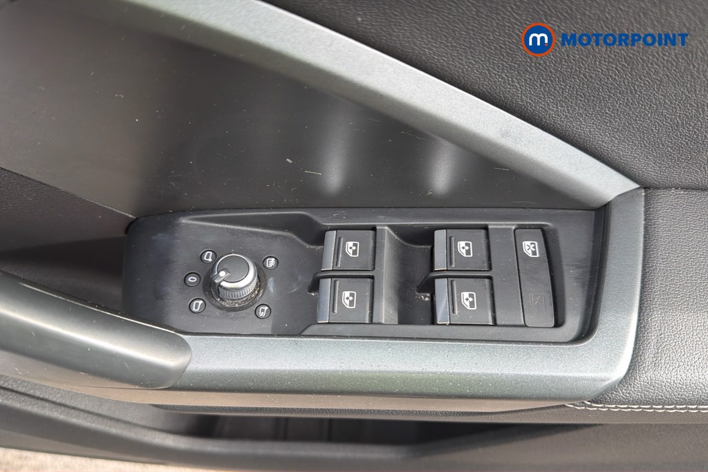 Audi Q3 S Line Automatic Petrol SUV - Stock Number (1675801) - 5th supplementary image