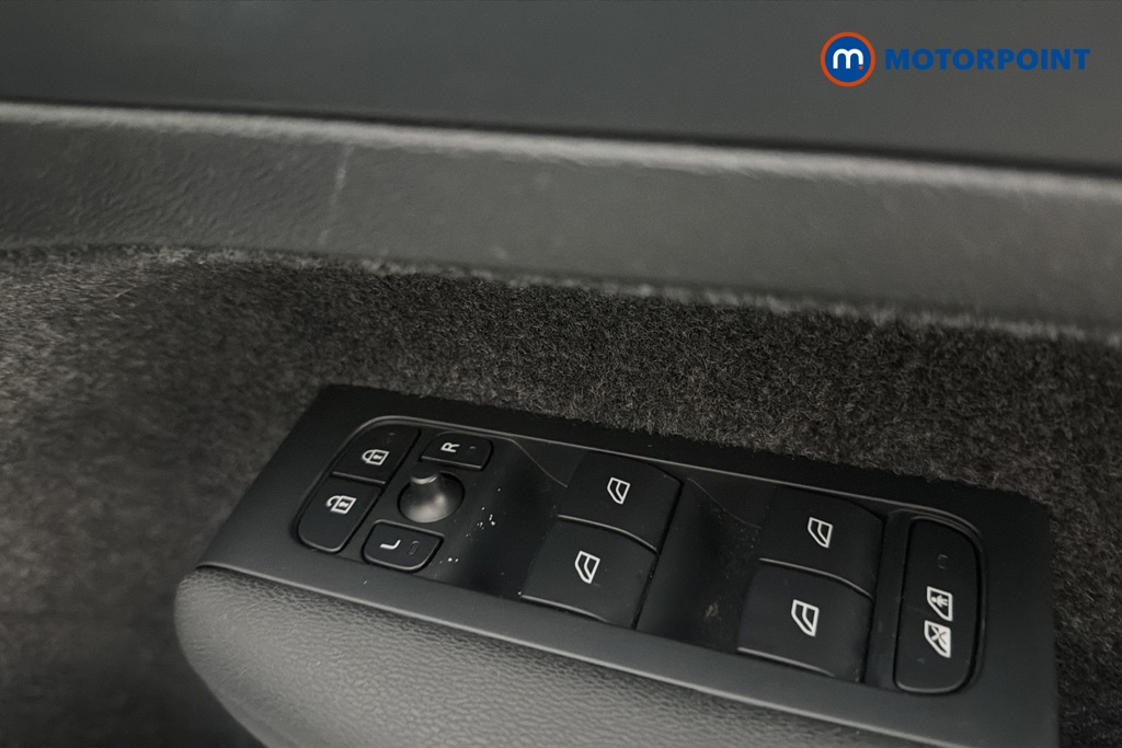 Volvo Xc40 Core Automatic Electric SUV - Stock Number (1676217) - 19th supplementary image