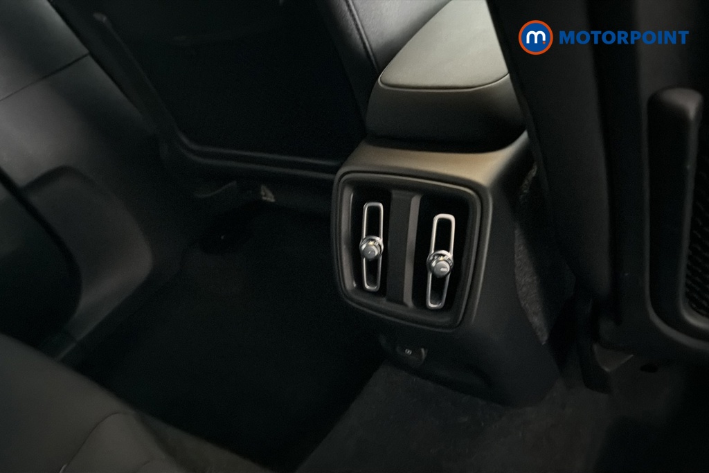 Volvo Xc40 Core Automatic Electric SUV - Stock Number (1676217) - 28th supplementary image