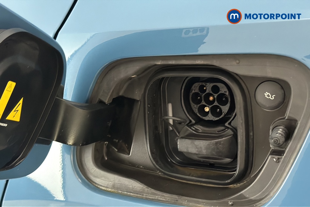 Volvo Xc40 Core Automatic Electric SUV - Stock Number (1676217) - 41st supplementary image