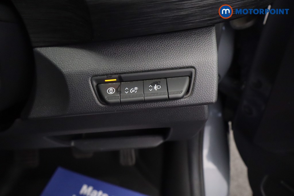 Renault Trafic Extra Sport Manual Diesel Panel Van - Stock Number (1676232) - 9th supplementary image