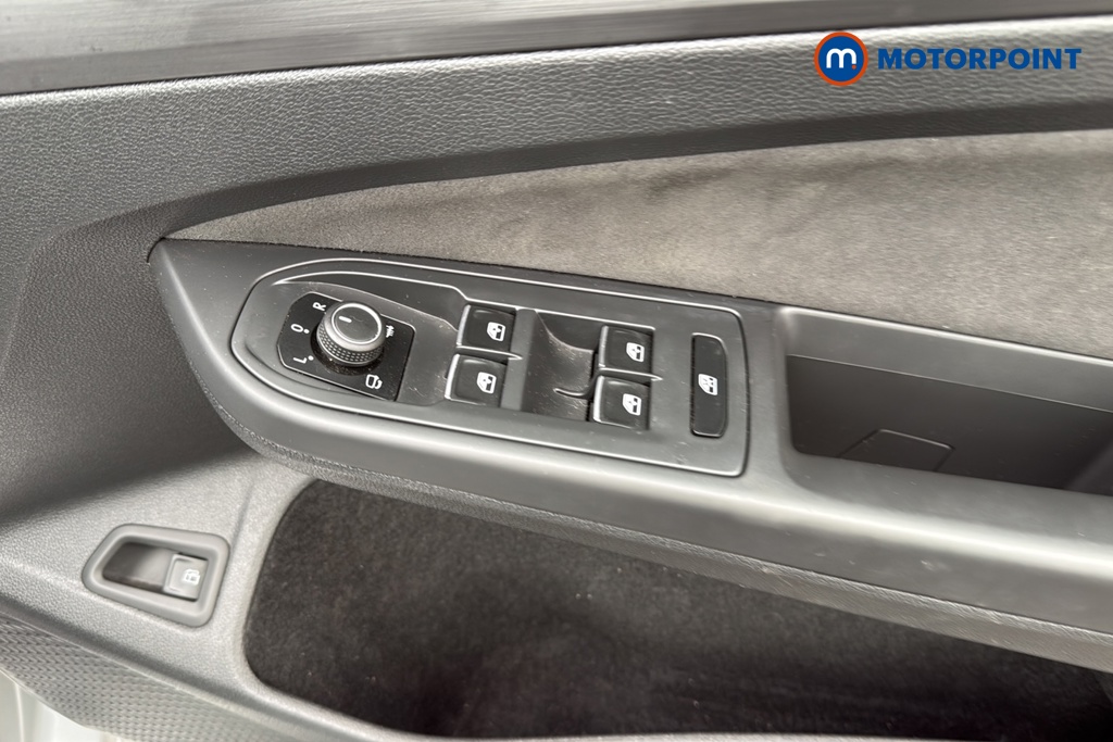Volkswagen Golf Style Automatic Petrol Plug-In Hybrid Hatchback - Stock Number (1676435) - 19th supplementary image