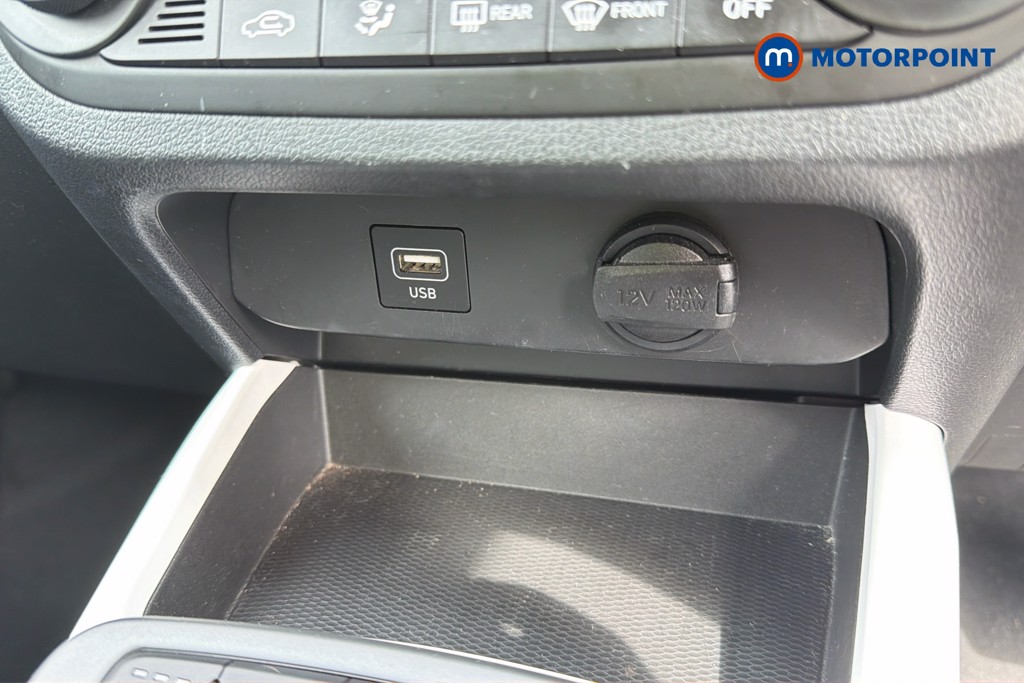 Hyundai I10 Premium Automatic Petrol Hatchback - Stock Number (1676497) - 15th supplementary image