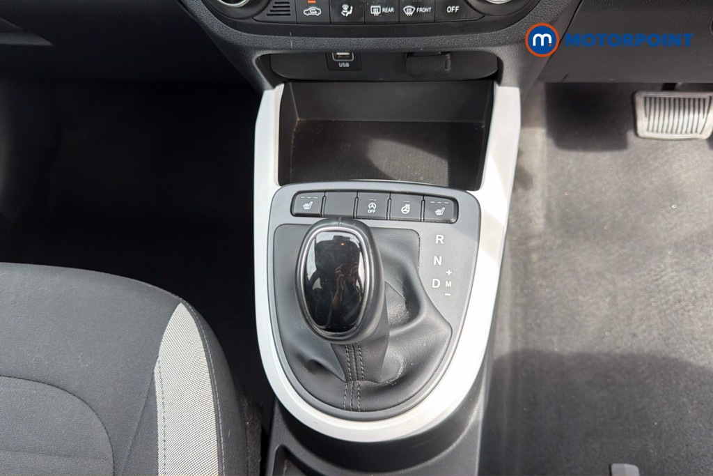 Hyundai I10 Premium Automatic Petrol Hatchback - Stock Number (1676497) - 16th supplementary image