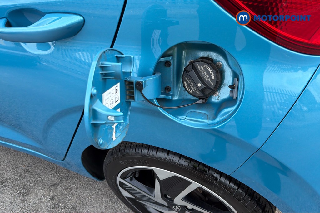 Hyundai I10 Premium Automatic Petrol Hatchback - Stock Number (1676497) - 42nd supplementary image