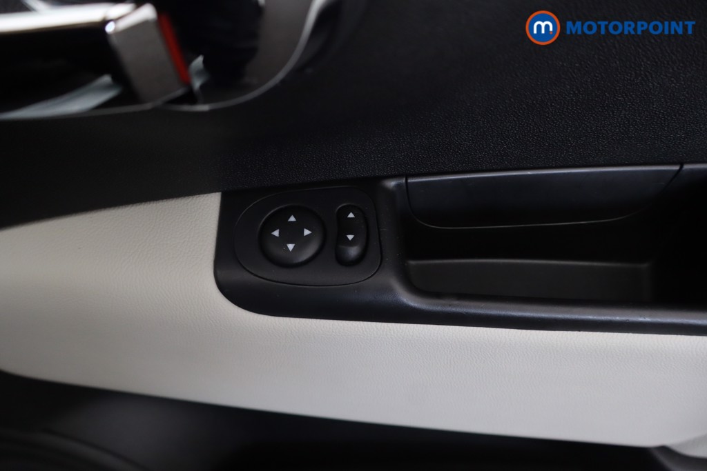 Fiat 500 Dolcevita Manual Petrol Hatchback - Stock Number (1676673) - 23rd supplementary image